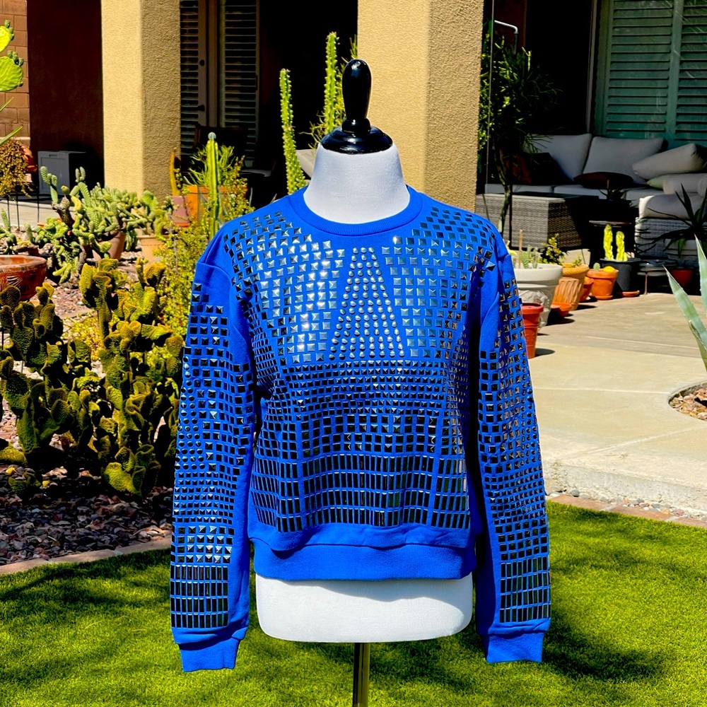 NWOT - ENDLESS ROSE TOP